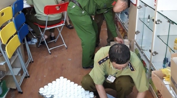 Thủ tướng yêu cầu tăng cường chống buôn lậu hàng dược phẩm, mỹ phẩm