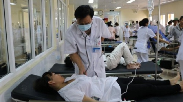 Quảng Ninh: Gần 70 công nhân nhập viện do người dân phun thuốc trừ sâu?