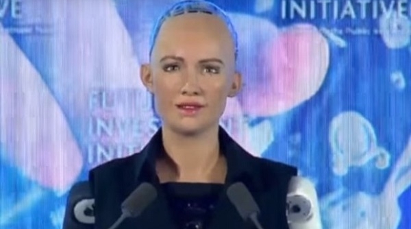 Công dân robot đầu tiên trên thế giới sắp đến Việt Nam