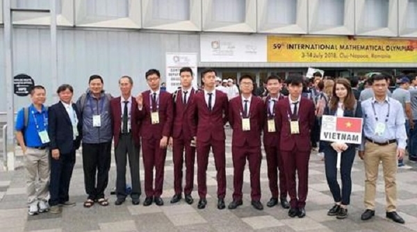 Đoàn học sinh Việt Nam giành Huy chương Vàng Olympic Toán quốc tế 2018