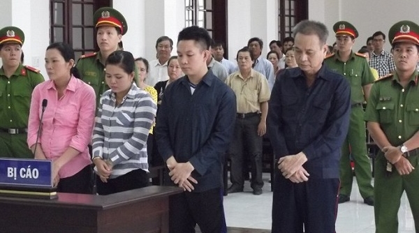 Hiệu trưởng Trường THPT Võ Văn Kiệt tham ô tiền tỷ, lĩnh án 20 năm tù