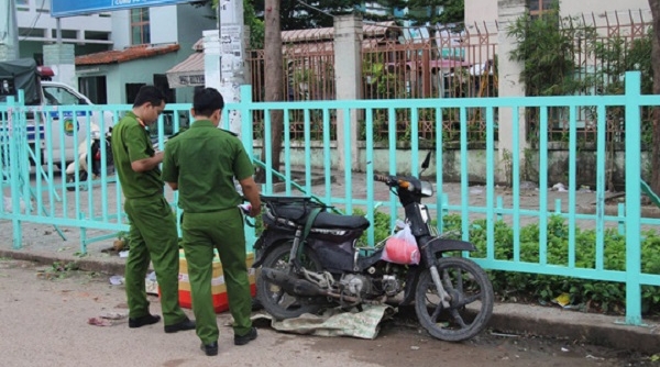 TP. HCM: Tranh chấp chỗ bán gà ở chợ tự phát, người bị đánh, kẻ bị đâm trọng thương