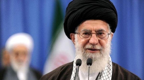 Lãnh tụ tối cao Iran chỉ trích năng lực quản lý kinh tế của chính phủ
