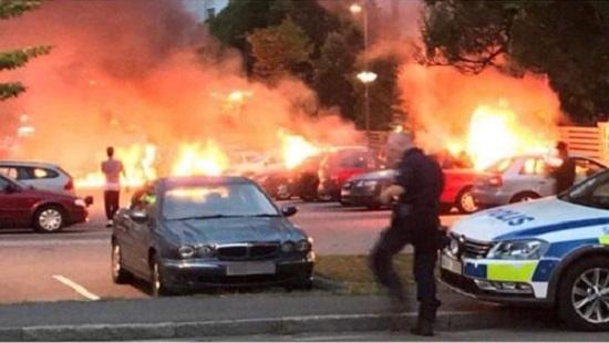 Thụy Điển: Liên tiếp xảy ra những vụ tấn công xe hơi