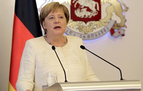 Thủ tướng Đức: Không từ bỏ hợp tác dầu khí với Nga