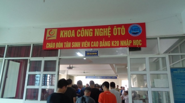 Trường ĐH Công nghiệp Hà Nội: Tưng bừng ngày hội chào đón tân sinh viên
