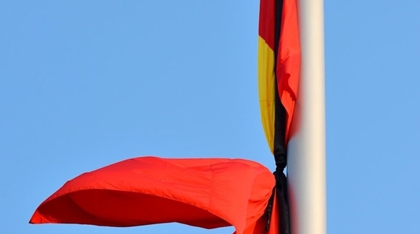 Cách treo cờ rủ đúng quy định trong Lễ Quốc tang Chủ tịch nước