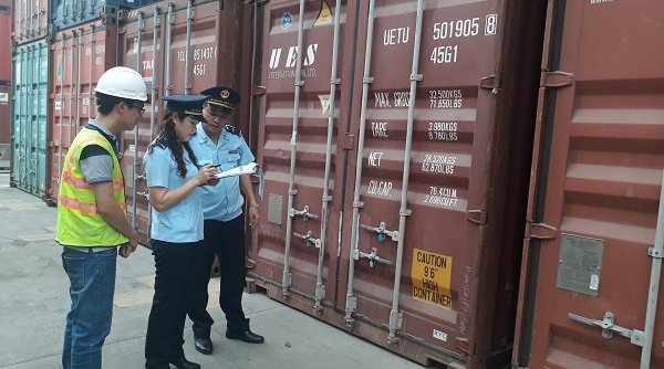 Quảng Ninh: Bắt 7 vụ/ 7 đối tượng vận chuyển trái phép thực phẩm trong dịp Tết Trung thu