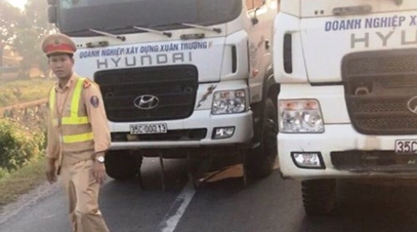 Quảng Ninh: 14 xe tải dàn hàng ngang trên quốc lộ bị phạt gần 23 triệu đồng