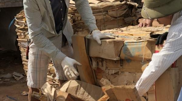 Quảng Trị: Phát hiện lô gỗ lậu ngụy trang bằng giấy phế liệu trị giá gần 800 triệu đồng