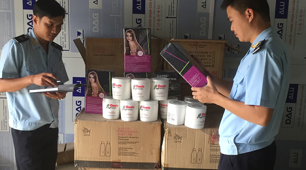 Quảng Ninh: Thu giữ 300 sản phẩm mỹ phẩm nhãn hiệu KA'FEN, OASIS