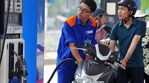 Giá xăng quay đầu giảm nhẹ
