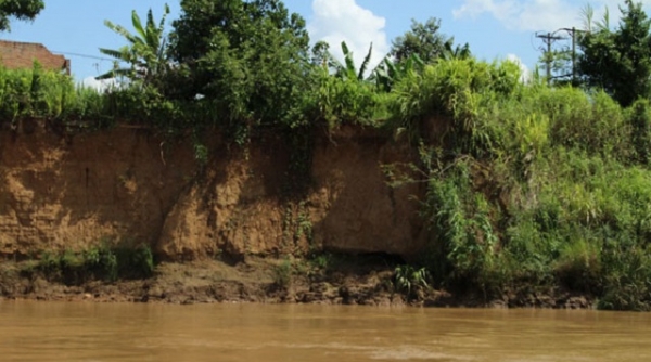 'Cát tặc' lộng hành trên sông Đồng Nai - Bài 2: Tàu hút vẫn hoành hành, dân điêu đứng vì mất đất sản xuất