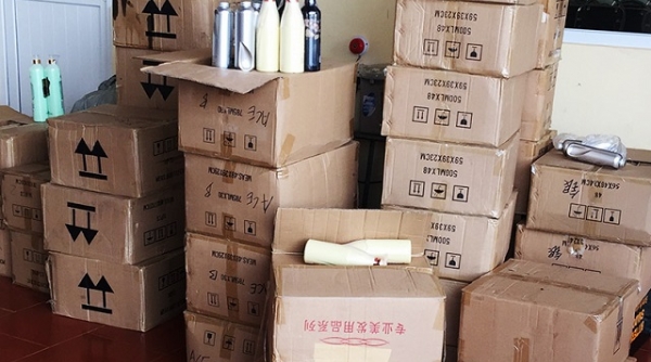 Quảng Ninh: Bắt giữ 38 thùng mỹ phẩm không rõ nguồn gốc