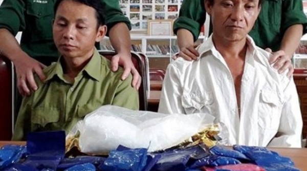 Nghệ An: Bắt 2 đối tượng, thu giữ 6.800 viên ma túy tổng hợp