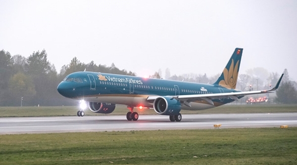 Vietnam Airlines bố trí chuyến bay thẳng đưa người hâm mộ sang Philippines cổ vũ ĐT VN