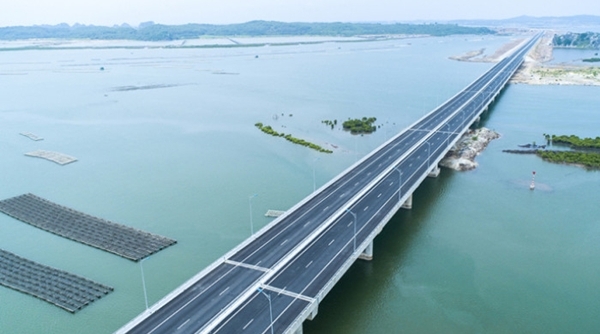 Cao tốc Hạ Long - Hải Phòng được chạy tốc độ tối đa 100km/giờ