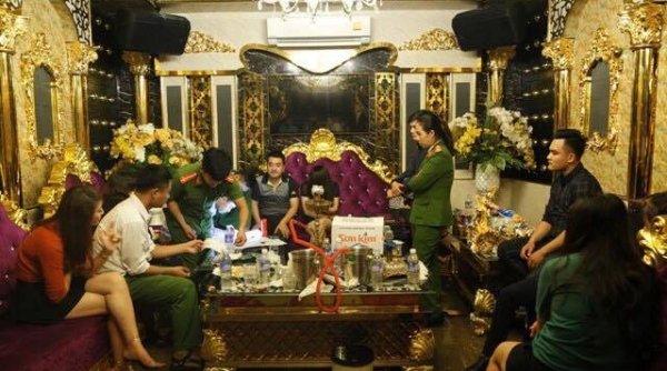 Hà Tĩnh: "Đại tiệc" ma túy của 13 đối tượng trong quán Karaoke