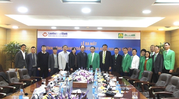 Mai Linh hợp tác với LienVietPostBank cung cấp dịch vụ ‘Đi taxi - chi Ví Việt’