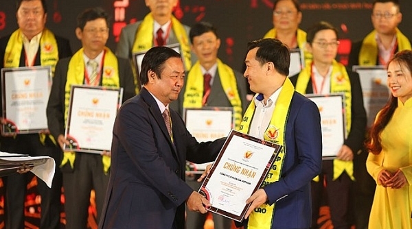Công ty Vinamilk: Nhận giải thưởng “Hàng Việt Nam chất lượng cao năm 2019”