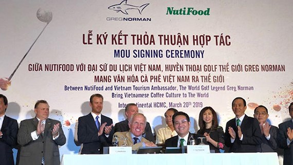 NutiFood hợp tác với Greg Norman đưa cà phê Việt ra thế giới
