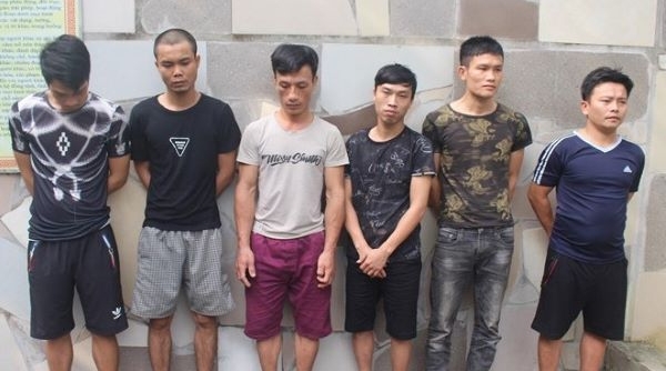 Nghệ An: Triệt phá ổ nhóm đánh bạc, bắt 9 “bác thằng bần”
