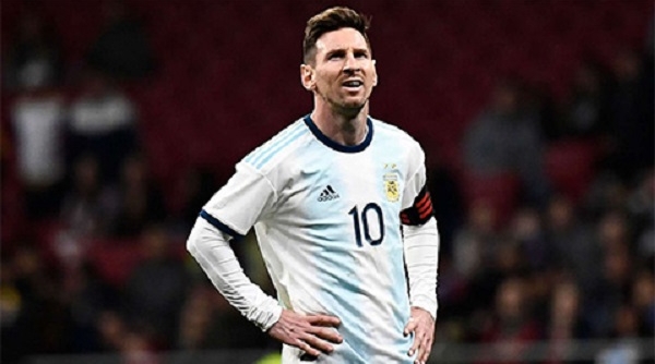 Messi lại rút lui khỏi ĐT Argentina vì chấn thương