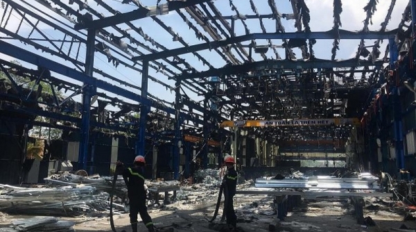 Phú Thọ: Cháy lớn tại Khu công nghiệp Thụy Vân
