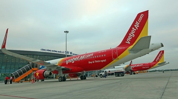 Vietjet Air hoãn và hủy nhiều chuyến bay khiến hành khách bức xúc