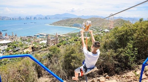 Khai trương đường trượt Zipline sở hữu 3 kỷ lục Việt Nam tại Vinpearl Nha Trang