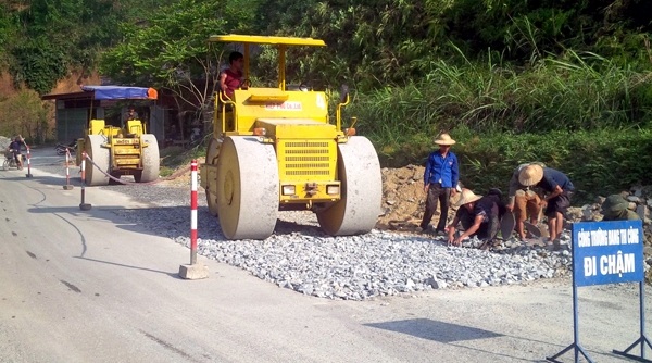 Kiến nghị công khai đơn vị và kinh phí duy tu đường giao thông để nhân dân giám sát trực tiếp