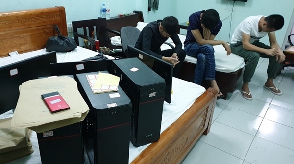 Quảng Ninh: Bắt giữ 28 người Trung Quốc điều hành sàn chứng khoán giả
