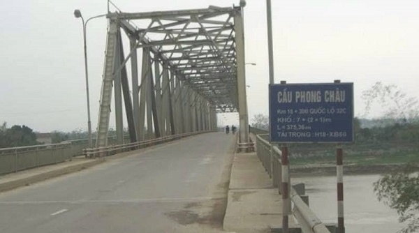 Phú Thọ: Từ 10/9, cấm phương tiện tải trọng 18 tấn trở lên qua cầu Phong Châu