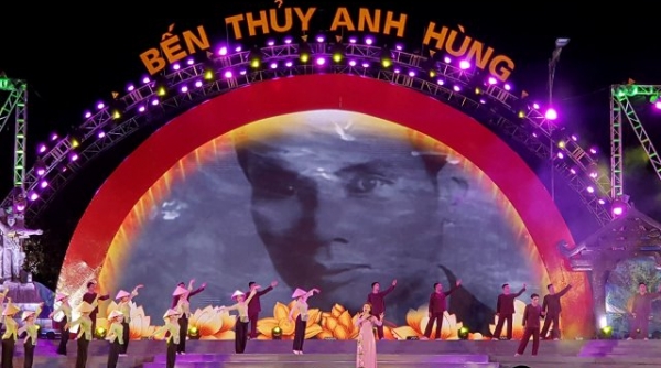 Ấn tượng chương trình nghệ thuật “Bến Thủy Anh hùng”