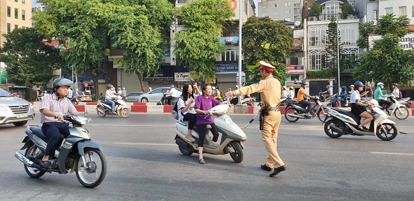 Trong dự thảo Thông tư mới CSGT chỉ còn 4 trường hợp được dừng xe kiểm tra