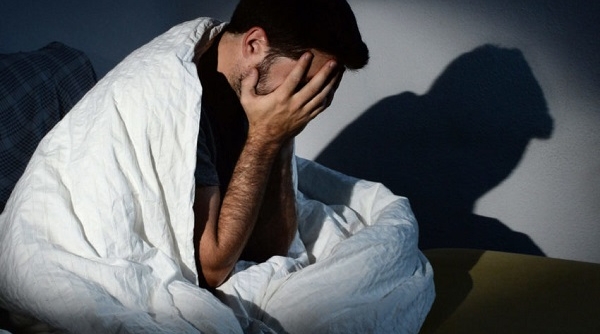 Mất ngủ ở người trẻ: Nhiều hiểm họa khôn lường!