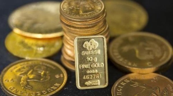 Giá vàng quay đầu giảm nhẹ trước thềm cuộc họp của Fed