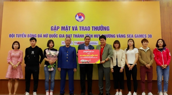 Vietjet tặng 1 năm bay miễn phí tới hai đội tuyển bóng đá nam nữ, ban huấn luyện và gia đình cầu thủ
