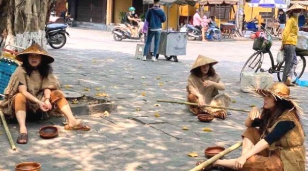 Quảng Nam: Nhóm người cải trang làm “cái bang” tại phố cổ Hội An là người nhà ông Phan Văn Anh Vũ