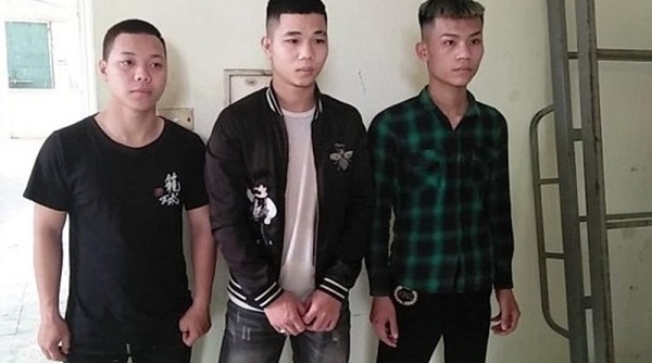 Khởi tố vụ án nhóm côn đồ ở Lương Sơn (Hòa Bình) đập phá xe