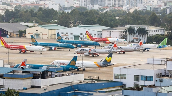 Bộ GTVT tạm dừng lập thêm hãng bay mới