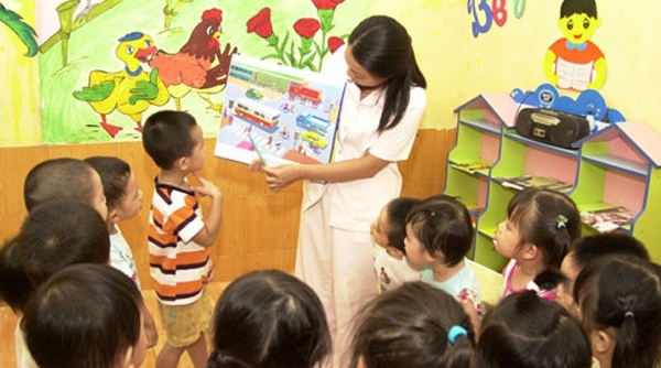 Hà Nội xét đặc cách hơn 2.000 giáo viên hợp đồng vào viên chức