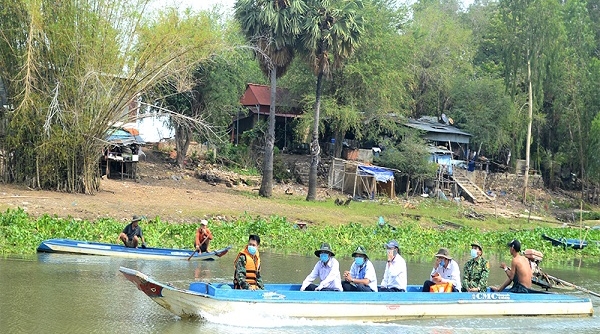 Tăng cường đấu tranh chống buôn lậu
