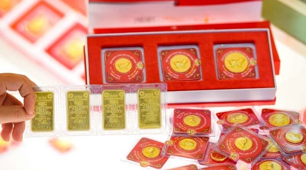 Giá vàng ngày 18/8: Vàng thế giới đảo chiều tăng nhanh, tiến gần 2.000 USD/ounce