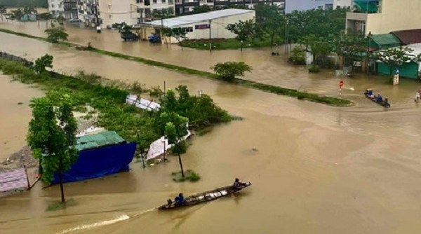 Thừa Thiên – Huế: Mực nước sông Hương chạm mốc báo động 4