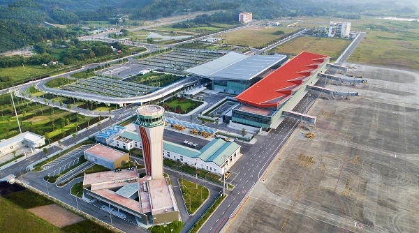9 tháng, hơn 25.500 hành khách từ vùng dịch hạ cánh sân bay Vân Đồn an toàn