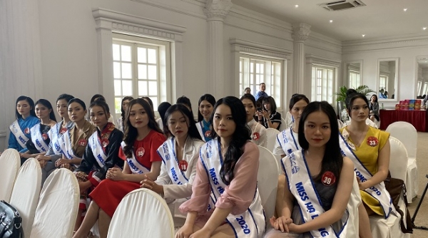 18 thí sinh lọt vào vòng Chung kết cuộc thi "Người đẹp Hạ Long 2020"
