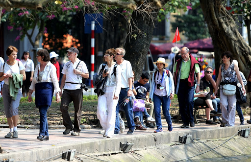 Năm 2020: Việt Nam đón 3,8 triệu khách quốc tế, giảm gần 80%