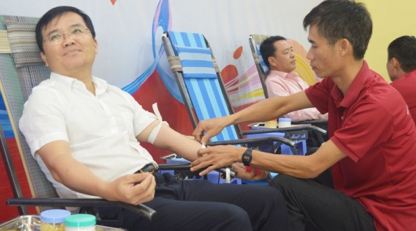 Hơn 80 cán bộ, công nhân viên, người lao động Công ty Xăng dầu Bắc Tây Nguyên tham gia hiến máu