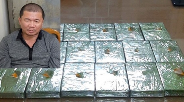 Thanh Hóa: Bắt quả tang đối tượng vận chuyển 17 bánh heroin